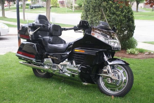 2000 Goldwing 1500.