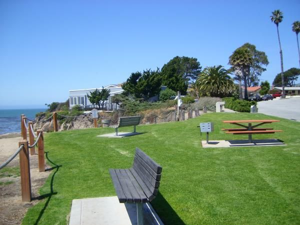 Pizmo Beach, Ca., Nice little sea side park area.