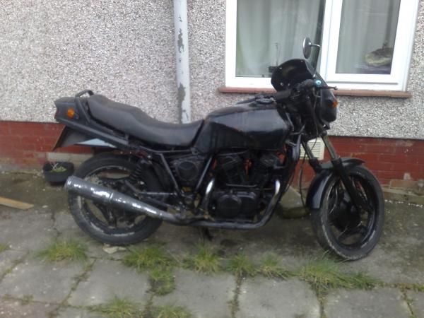 Honda VT500E, just before I pulled it to bits. I did want to rebuild the engine, unfortunately the c