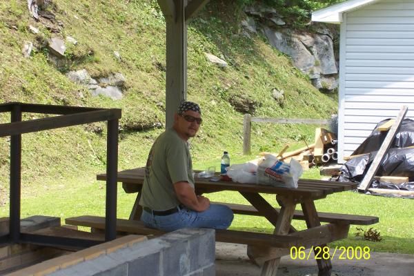 The picnic area at the historic cabins on HWY 80. This was a town park, we had baloney and onions an