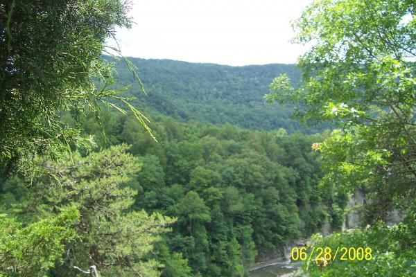 Breaks Interstate Park - Virginia and Kentucky border. 24 th pic