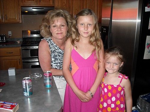 my cousin Susanna and her daughters, Katlyn and Jenny from Atlanta