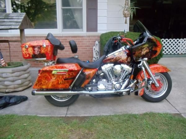 Hogoween Themed 2007 Road Glide (Cousin)