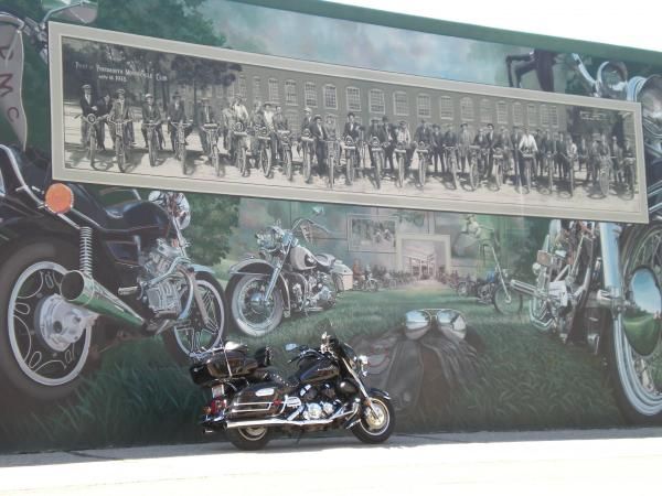 Mural of Ohio's first motorcycle club in Portsmouth, Ohio