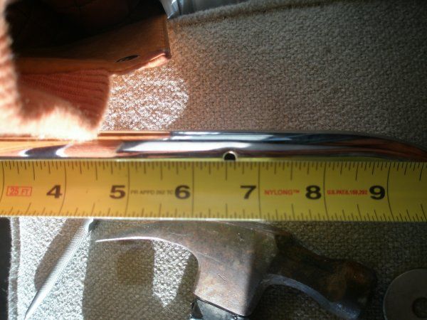 Measuring hole