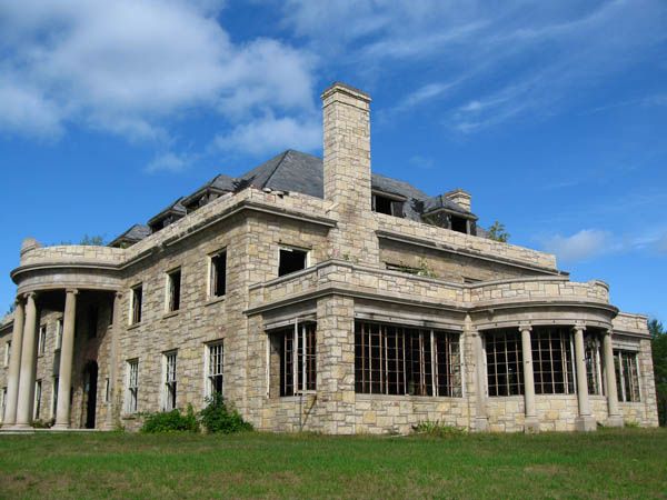 Abandoned mansion in WI