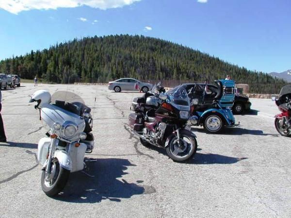 Viewpoint on Beartooth Highway.