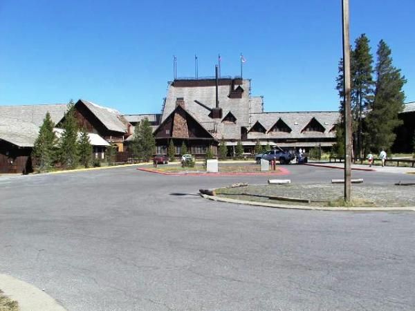 Old Faithful Inn