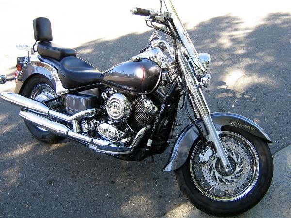 2004 Vstar 650 for sale. only 39,000 miles. nice ride for beginner or someone with not so long legs.