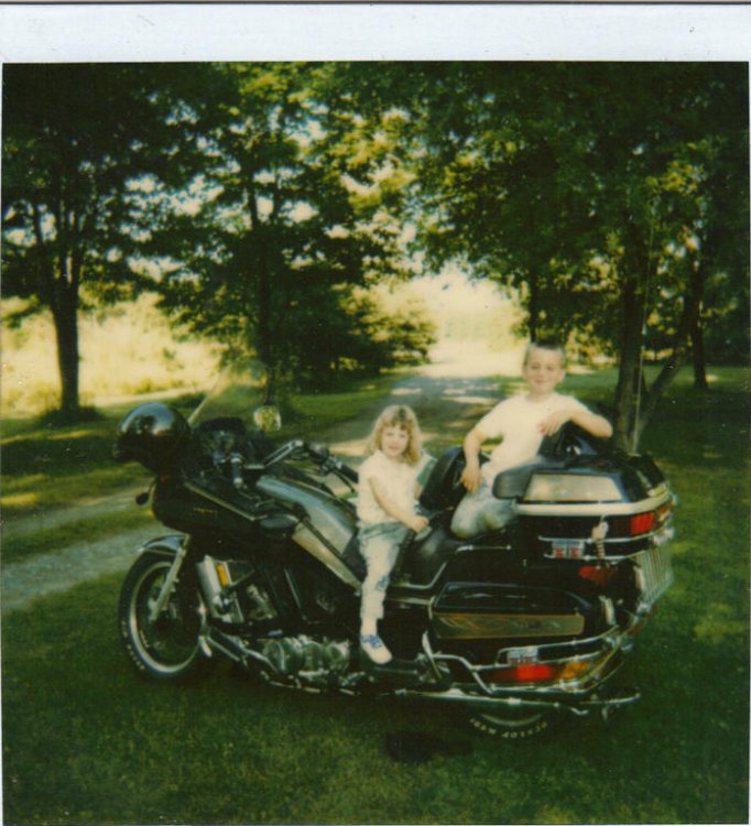 86 Venture and kids.jpg