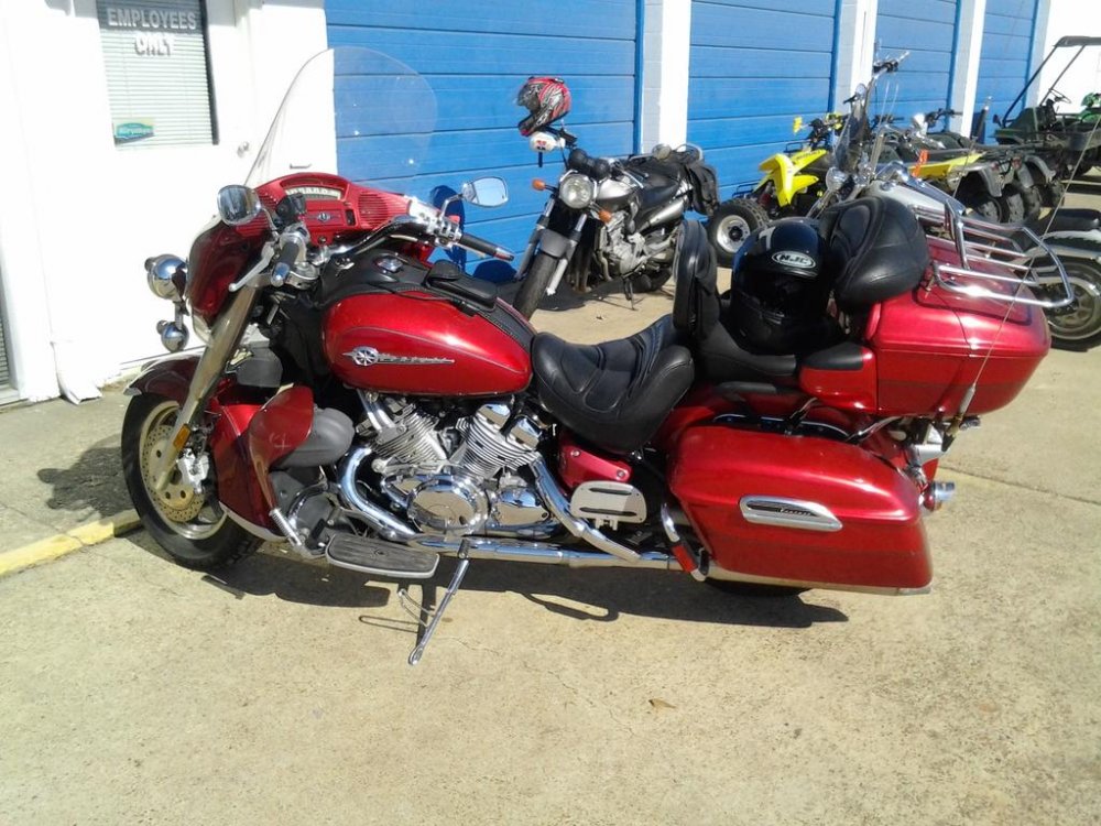 Red 2000 Venture.jpg