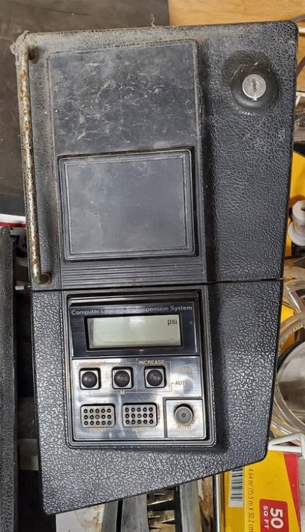 VR RH Fairing cover1.jpg