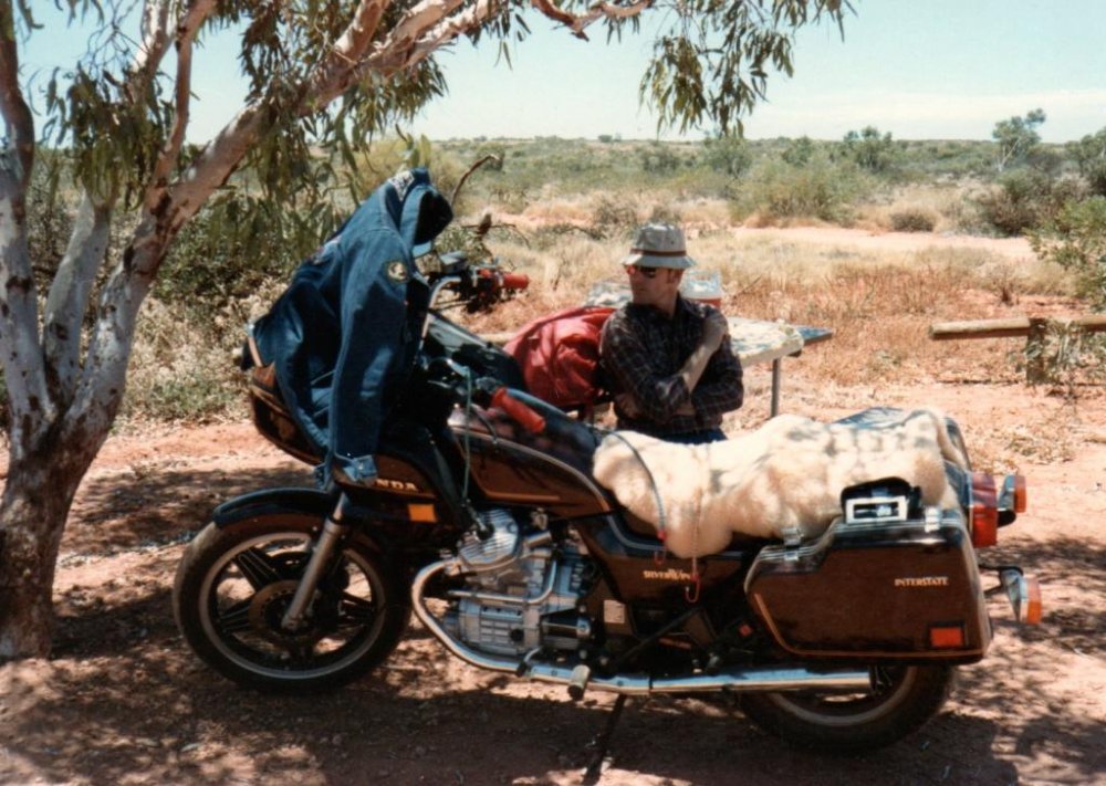 Shot Hole Canyon at oil well004.jpg