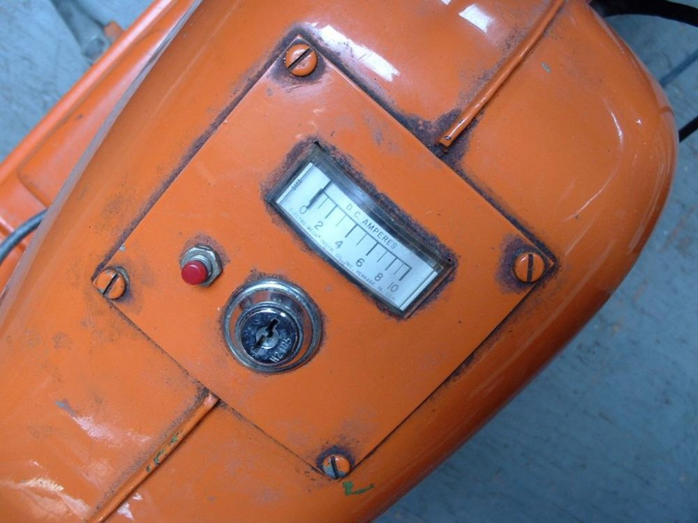 Gas tank switch and Amp meter.jpg