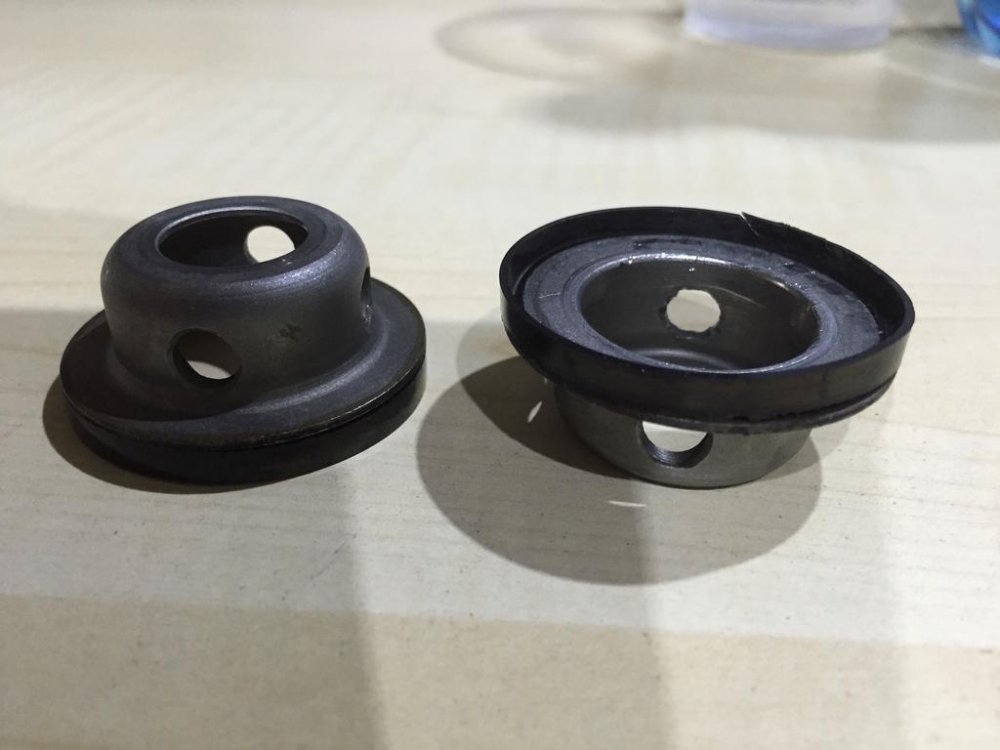 1990 2WR-2318U-00-00, Plate Seat, bad 2.jpg