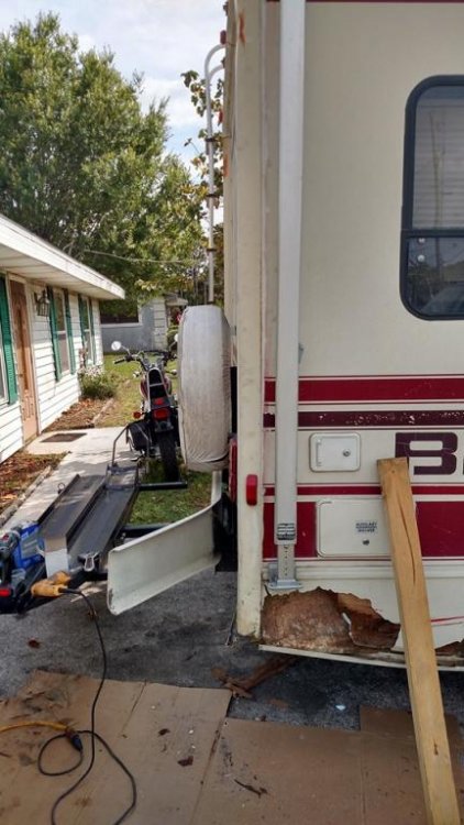 fixing motor home.jpg