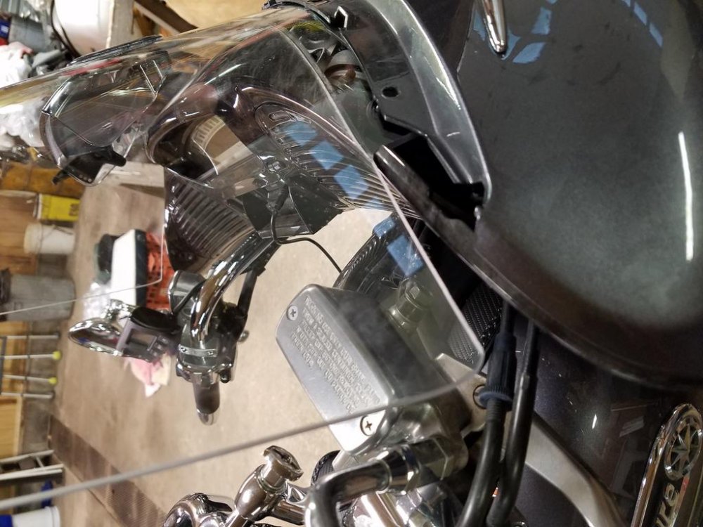 windshield right.jpg