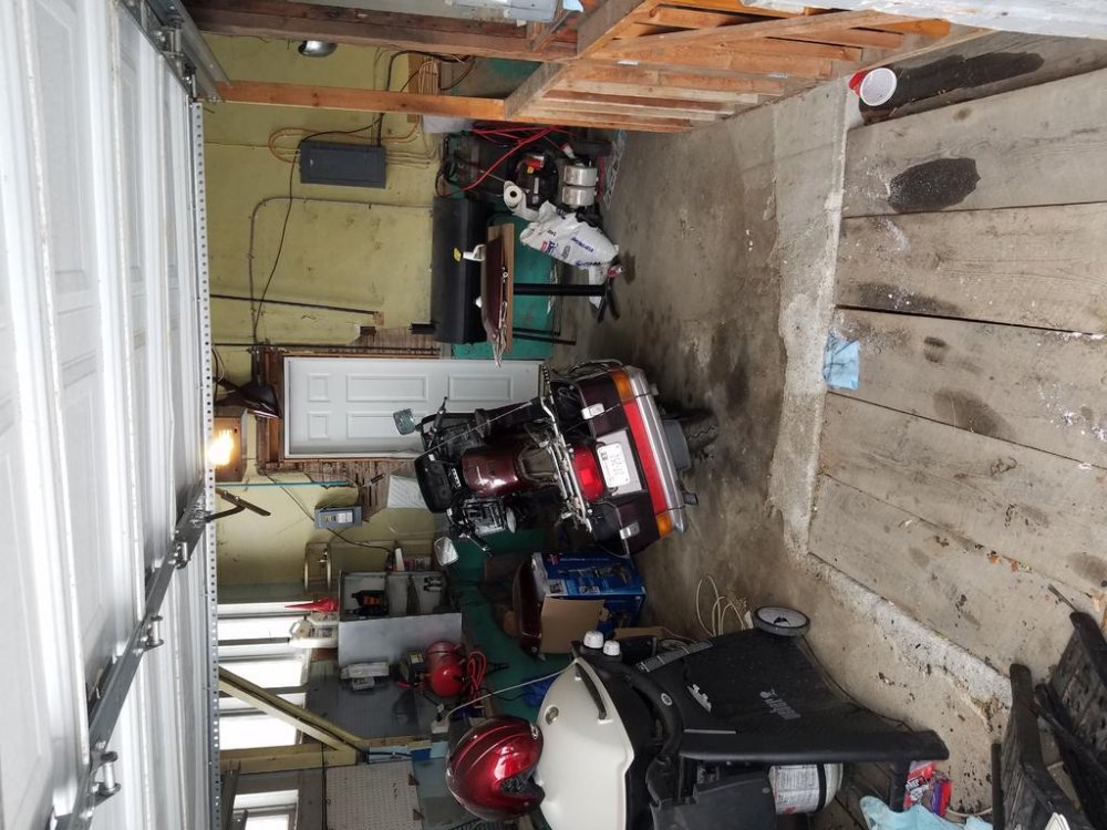 garage.jpg