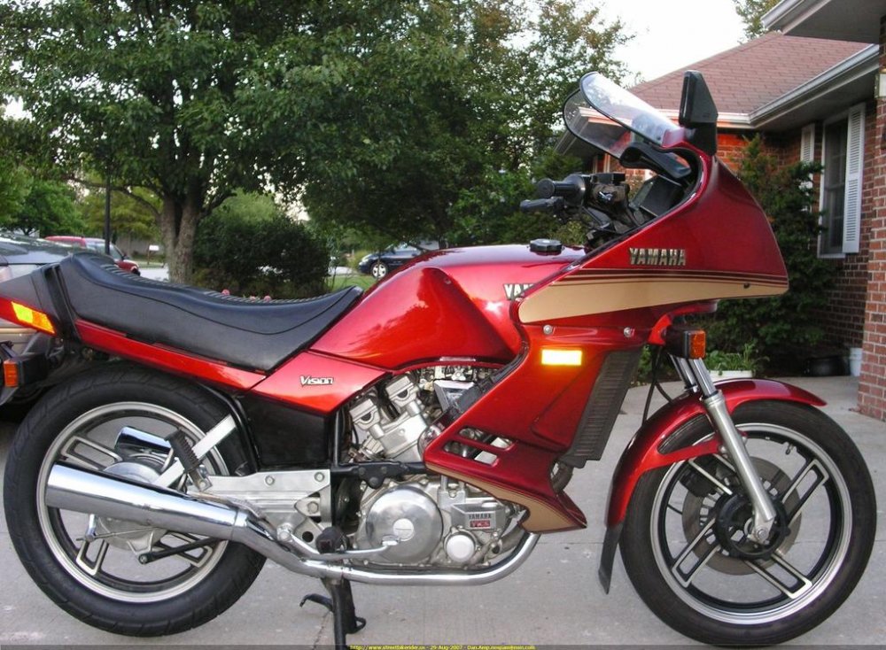 yamaha-xz-550-1982-4.jpg